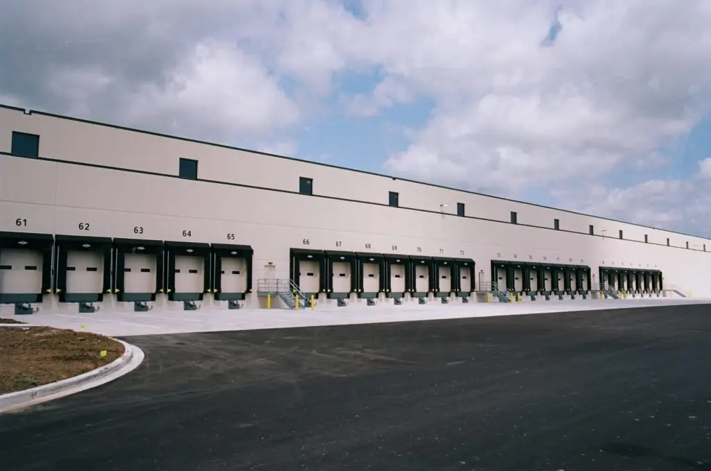 Roman Electric | Uline Warehouse W6