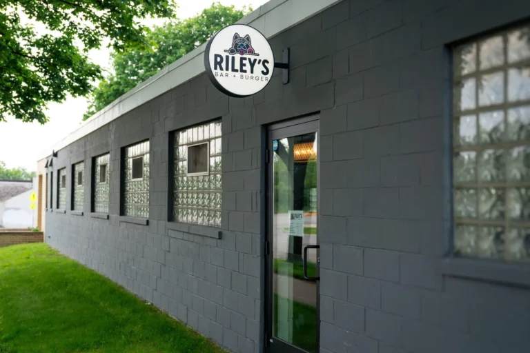 rileys-1-scaled (1)